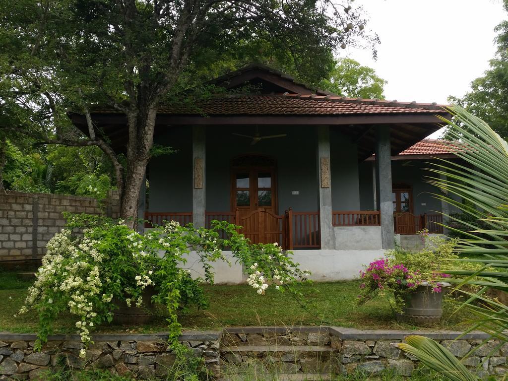 Tranquality Chalets Тангалла Номер фото